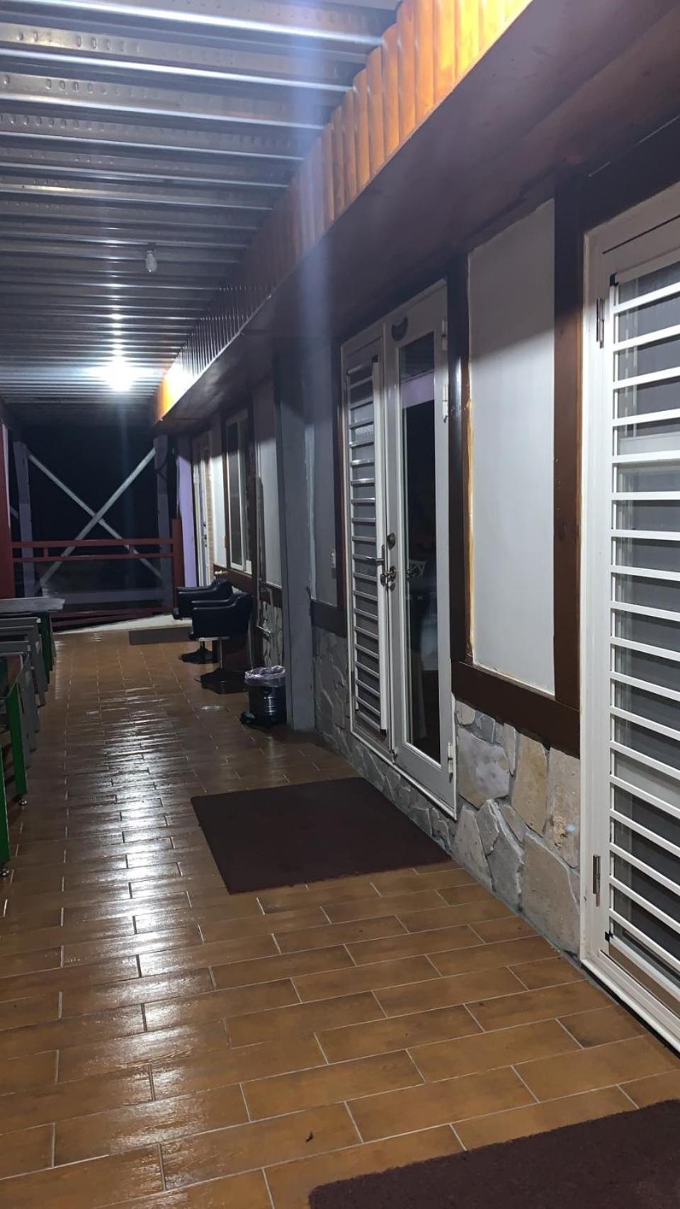 Dingdai Glass Villa Renai Luaran gambar